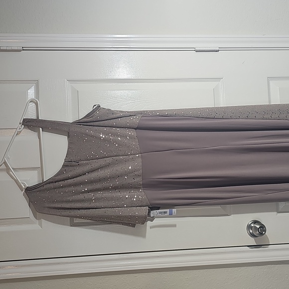 NWT R&M Mocha One-Shoulder Sequins Jumpsuit Size 18 - Picture 6 of 14